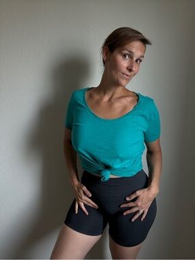 Victoria’s Secret PINK Open Back Tee Medium Aqua Teal Athleisure